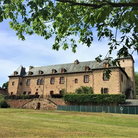 בית נופש Chateau De La Roquette Onet-le-Chateau